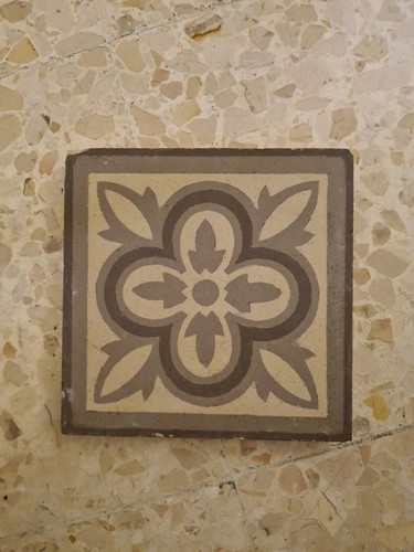 Carreau ciment ancien - 1,